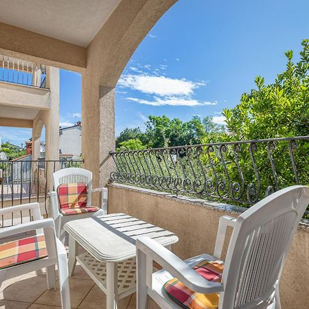 House Laura 200M From The Beach And The Center Διαμέρισμα Πόρετς Εξωτερικό φωτογραφία