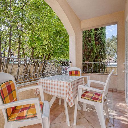 House Laura 200M From The Beach And The Center Διαμέρισμα Πόρετς Εξωτερικό φωτογραφία