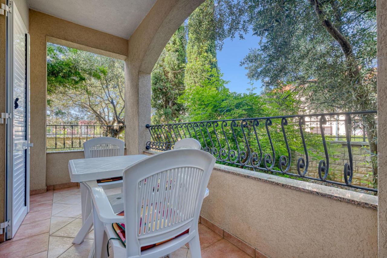 House Laura 200M From The Beach And The Center Διαμέρισμα Πόρετς Εξωτερικό φωτογραφία